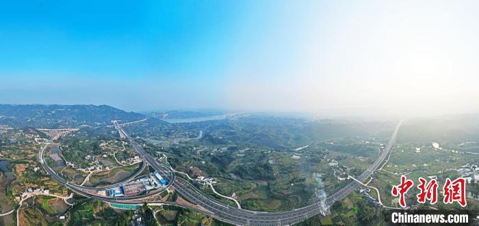 江泸北线高速重庆段建成通车