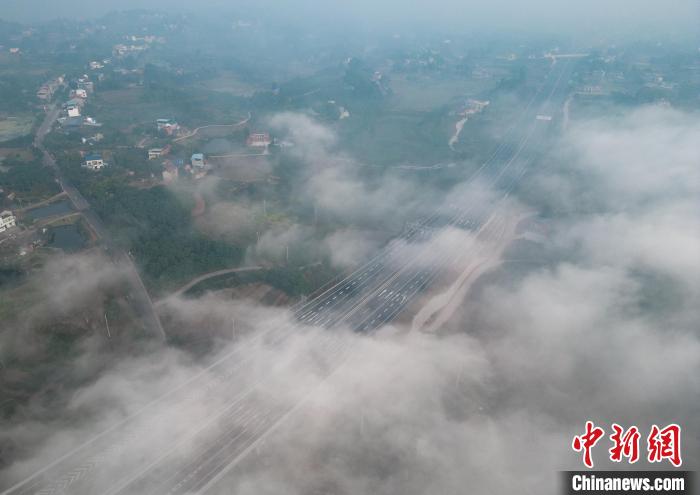 江泸北线高速重庆段建成通车