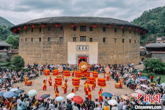 福建土楼永定景区丰富旅游业态 提升发展活力