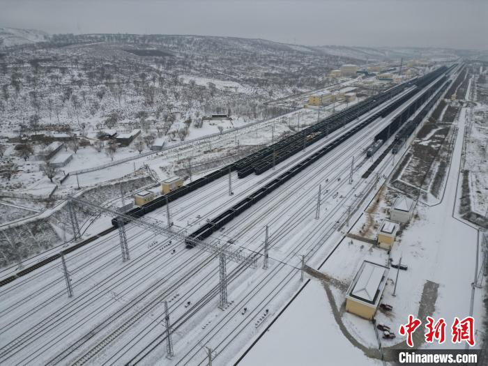 浩吉铁路今年以来煤炭运输突破800万吨